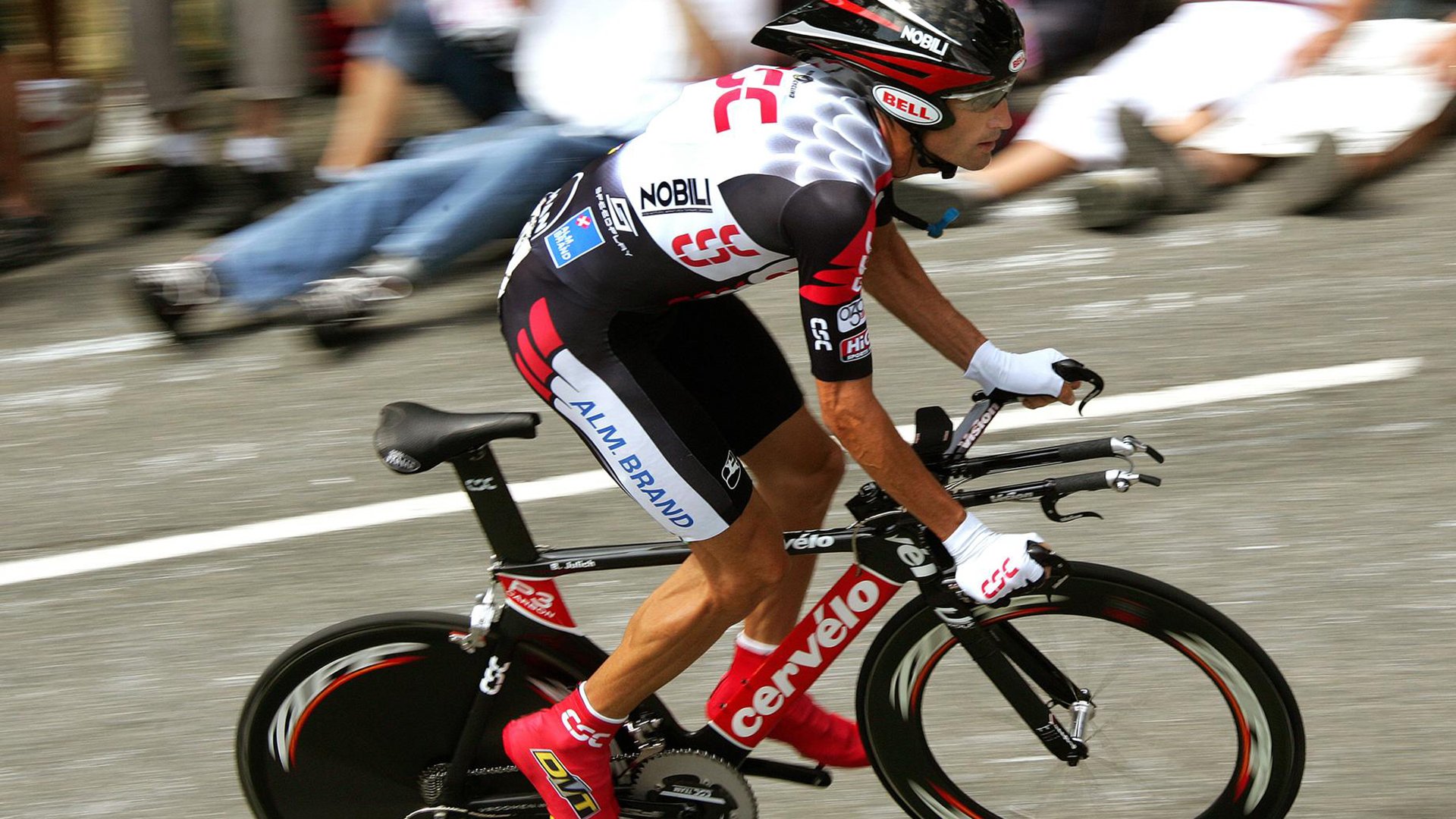 Men’s high diving榜上 Popovici进决赛圈，menno冠军